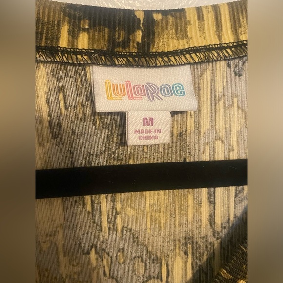 LulaRoe women’s top, M - Picture 3 of 4